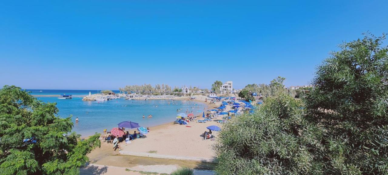 Stay Trinity Beach Apts Paralímni Eksteriør bilde