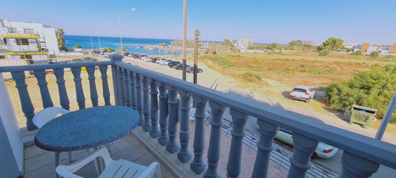 Stay Trinity Beach Apts Paralímni Eksteriør bilde