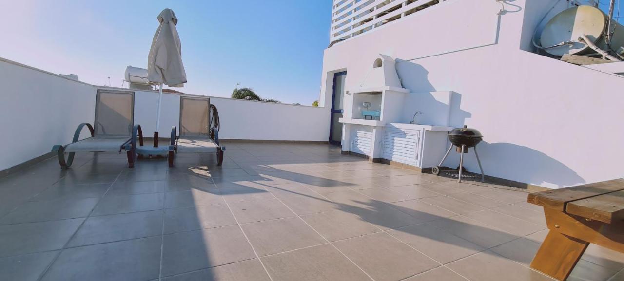 Stay Trinity Beach Apts Paralímni Eksteriør bilde