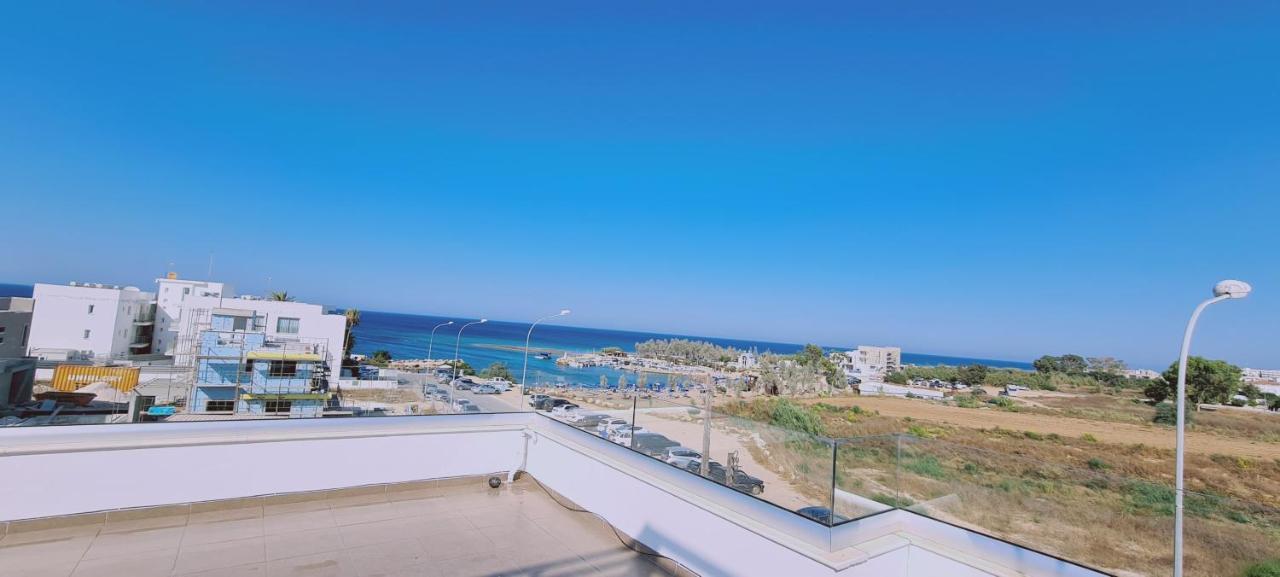 Stay Trinity Beach Apts Paralímni Eksteriør bilde