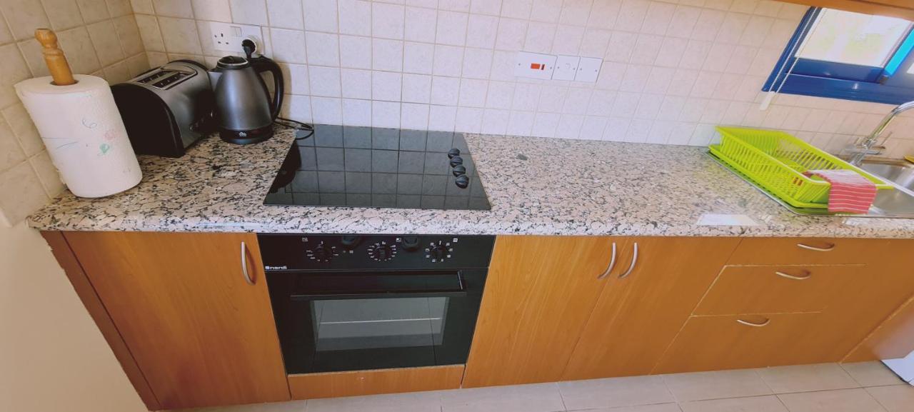 Stay Trinity Beach Apts Paralímni Eksteriør bilde