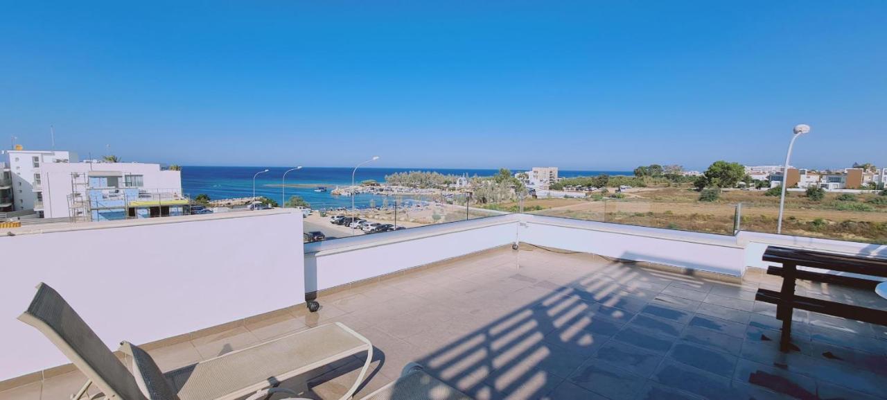 Stay Trinity Beach Apts Paralímni Eksteriør bilde